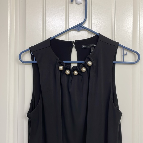 White House Black Market sleeveless blouse - Picture 2 of 8